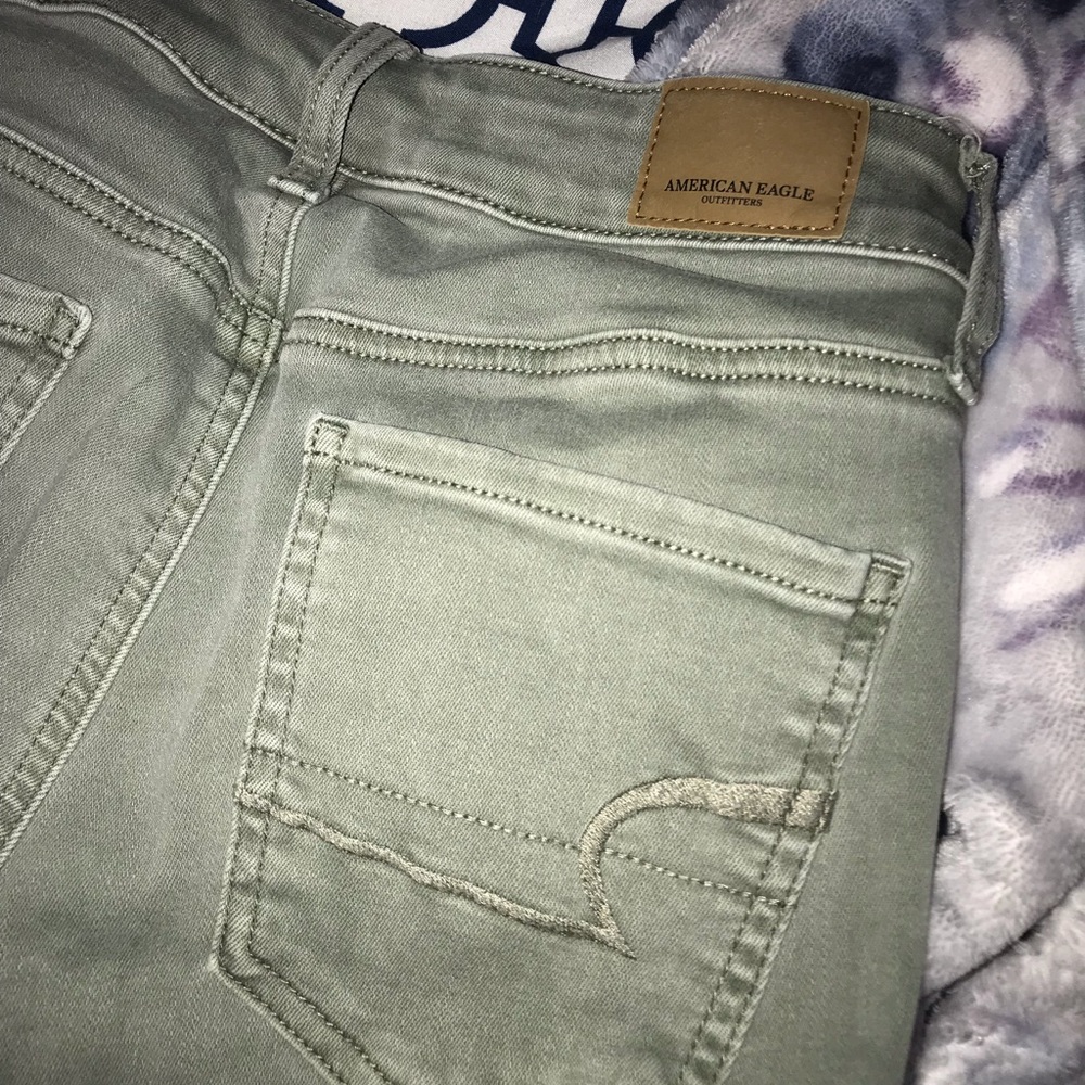 Size 0, AE jeans